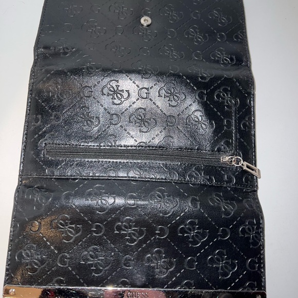 Guess By Marciano Wallet - Picture 8 of 8